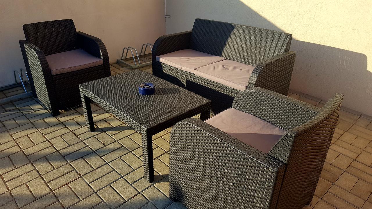 Pension Diana-Parndorf Exteriör bild